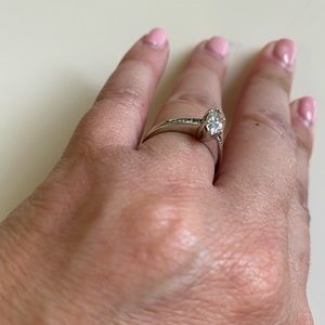 1 CTW white gold marquis cut engagement ring-Sz 7